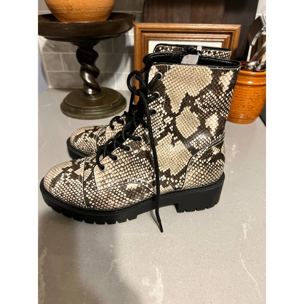 NWT - Chelsea & Violet Snakeskin Print Boots - Size 6.5
